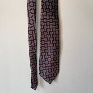 Oscar De La Renta Men’s Silk Tie Couture Collection Red Navy Geometric Pattern
